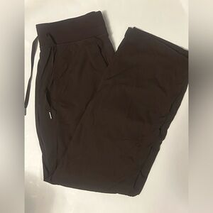 EUC Lululemon Dance Studio Mid-Rise Pant*Regular